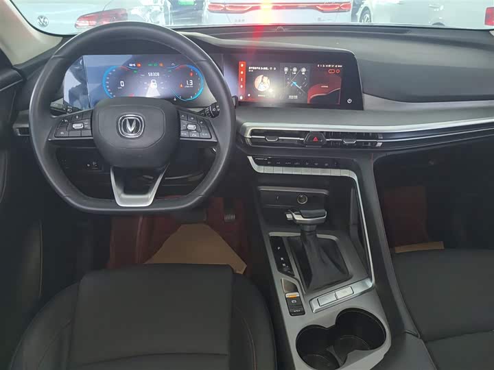 Changan CS35 PLUS 2022 NE 1.4 T DCTLuxury — фото 10