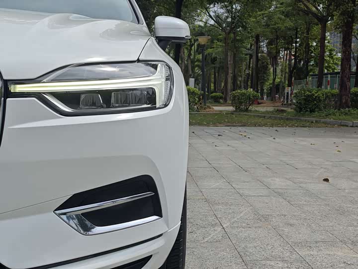 Volvo XC60 2020 T 5 4 WD — фото 8