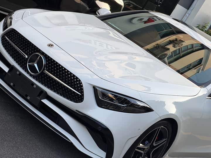 Mercedes-Benz CLS 2023 CLS 300 Luxury — фото 8