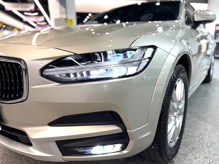 Volvo V90 2019 Cross Country T 5 AWD V — фото 7
