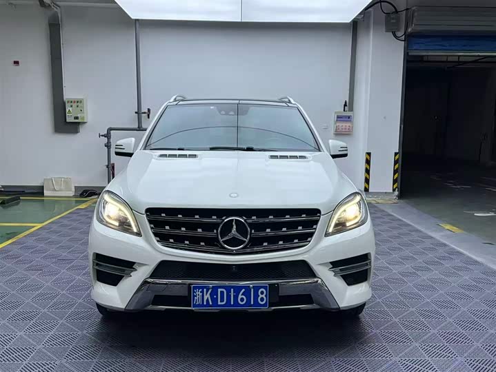 Mercedes-Benz M-Class 2014 ML 400 4 MATICLuxury — фото 2