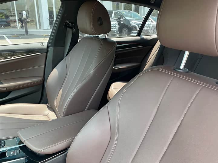BMW 5 Series 525Li M спортпакет — фото 6