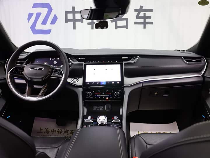 Jeep Grand Cherokee 4xe — фото 11