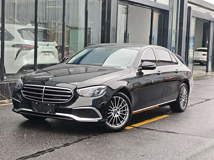 Mercedes-Benz E-Class 2023 E 260 L — фото 1