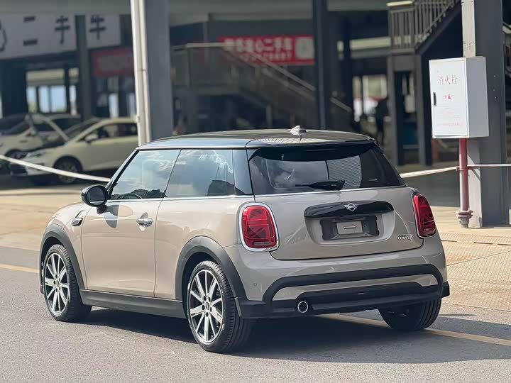 MINI Hatch — фото 12