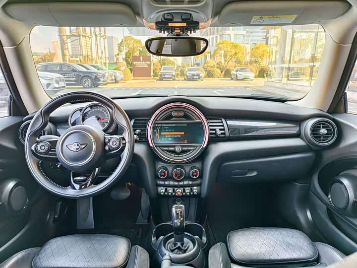 MINI Hatch — фото 11