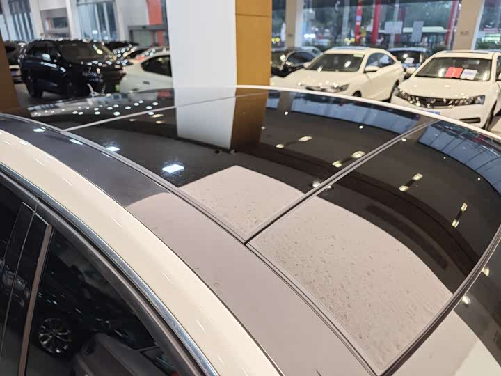 Mercedes-Benz E-Class 2015 E 200 L Sport — фото 34