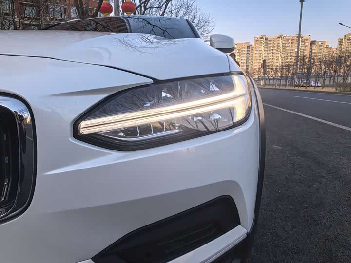 Volvo V90 2023 Cross Country B 5 AWD — фото 9