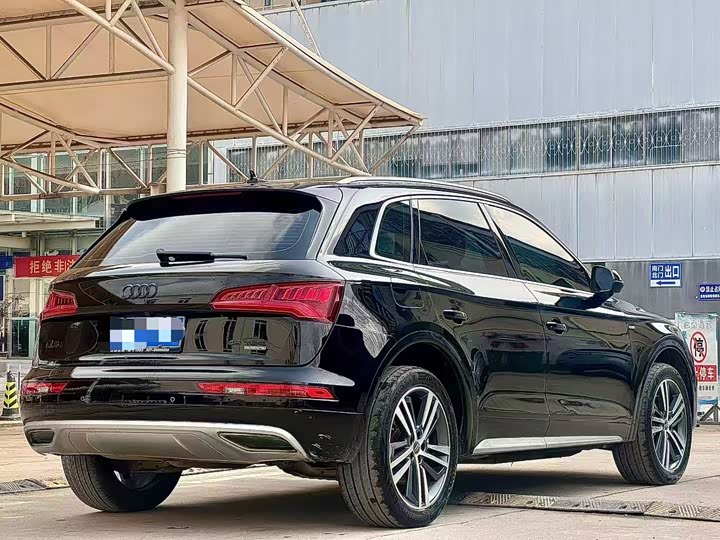 Audi Q5L 2018 40 TFSI V — фото 6