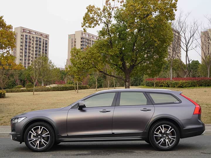 Volvo V90 2020 Cross Country T 5 AWD — фото 3
