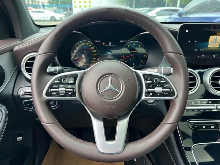 Mercedes-Benz GLC 2020 GLC 260 L 4 MATIC — фото 4