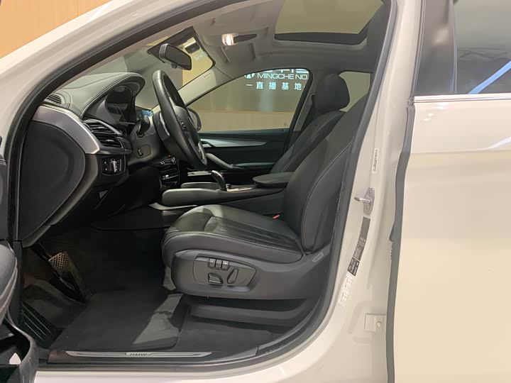 BMW X6 2018 x Drive 35i Leading — фото 6
