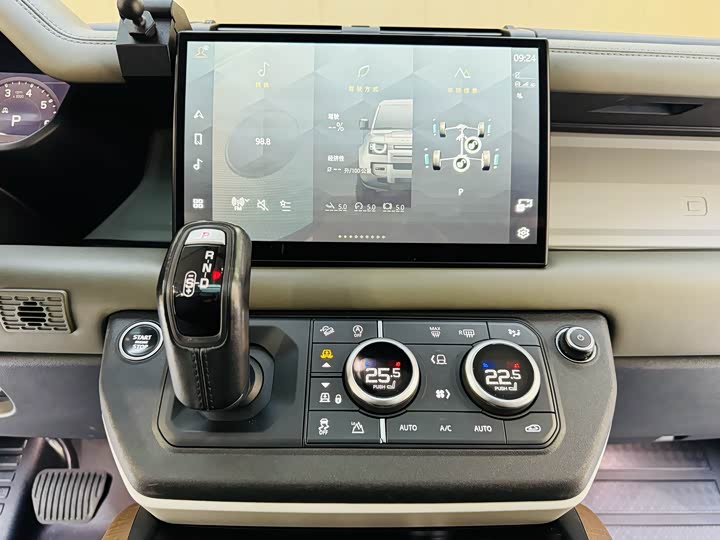 Land Rover Defender — фото 10