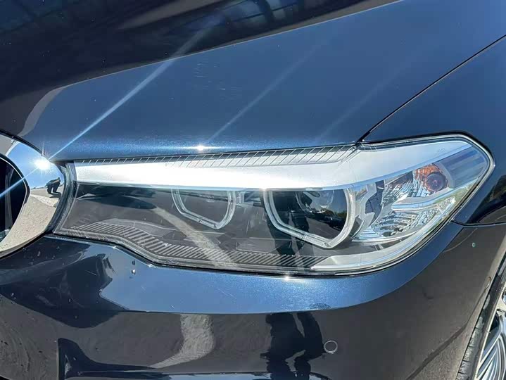 BMW 5-Series 2019 530 Li Leading M — фото 8