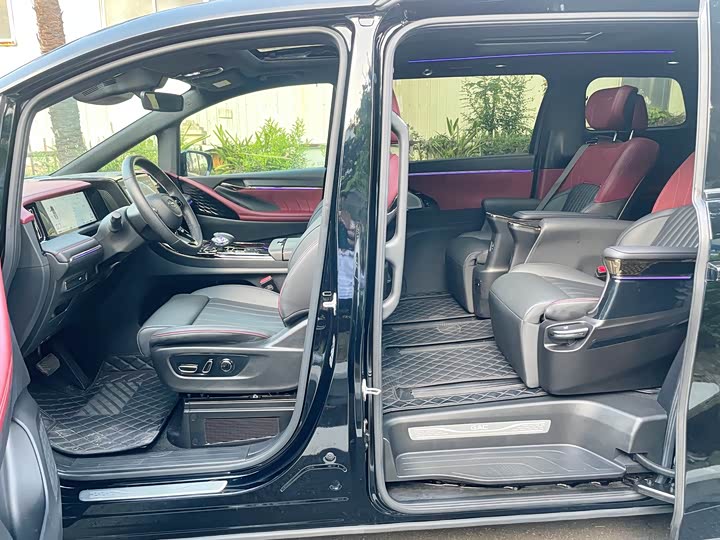Trumpchi M8 2024 400 T — фото 11