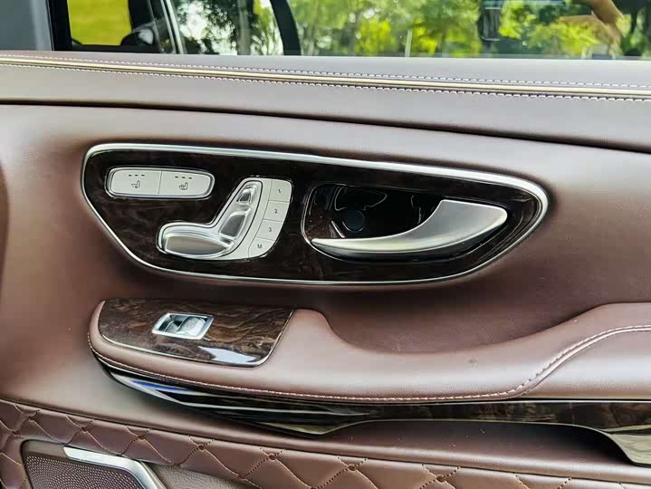 Mercedes-Benz V-Class 2018 V 260 L VI — фото 23