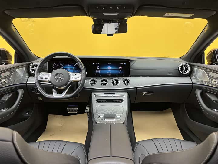 Mercedes-Benz CLS 2021 CLS 300 Luxury — фото 8