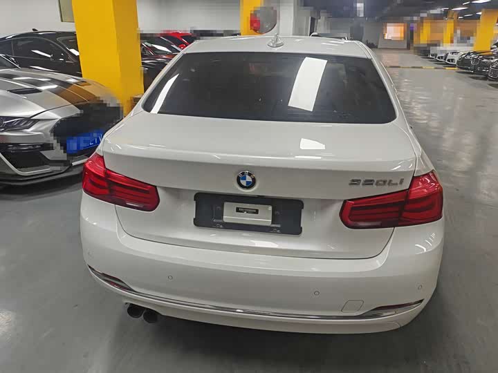 BMW 3 Series 320Li стиль — фото 11