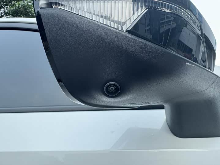 Changan UNI-V 2022 1.5 T — фото 31