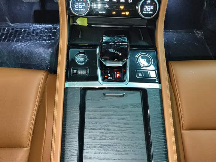 Jaguar XFL 2022 XFL 2.0 T P 250 2 WD — фото 16