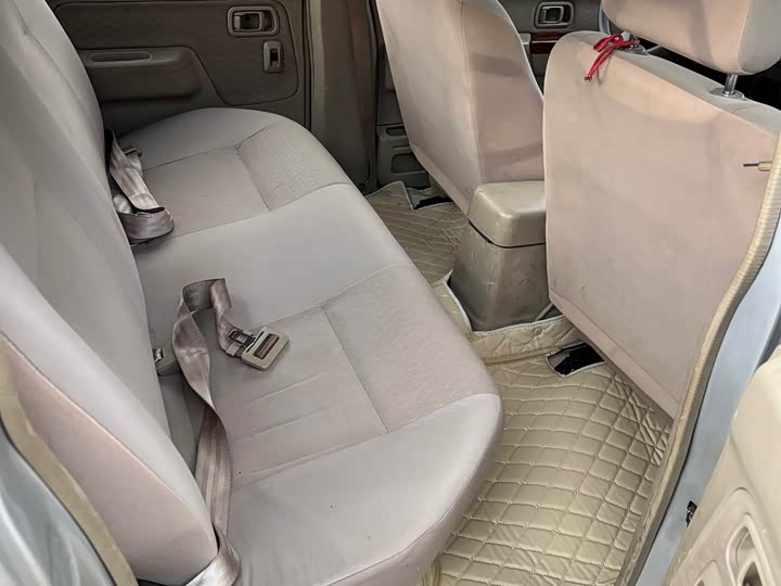 Nissan ZN 2013 2.4 L 2 WDLuxury 5 — фото 11