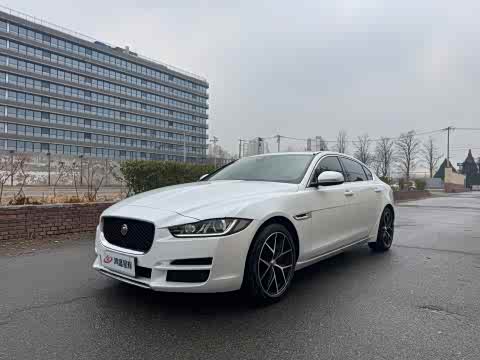 Jaguar XEL 2018 2.0 T 200 PS — фото 31