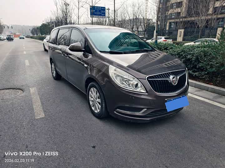 Buick GL 8 2017 25 S Comfort V