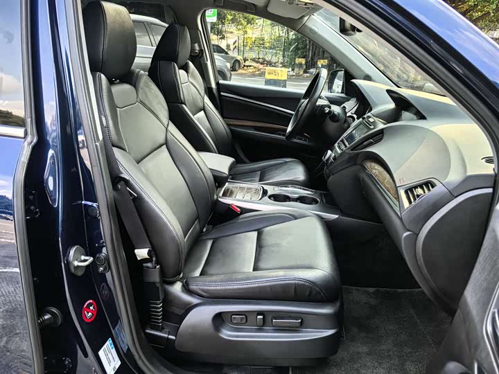 Acura MDX 2017 3.0 L — фото 19