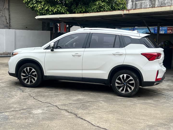 Trumpchi GS4 2018 200 T G-DCT 2 WD — фото 8