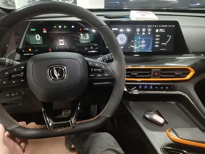 Changan UNI-T 2022 1.5 T Flagship — фото 10