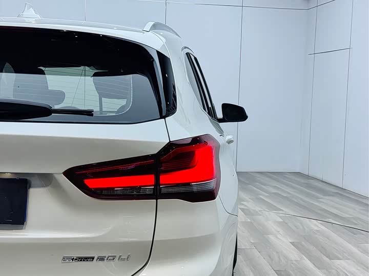 BMW X1 2020 s Drive 20 Li — фото 28