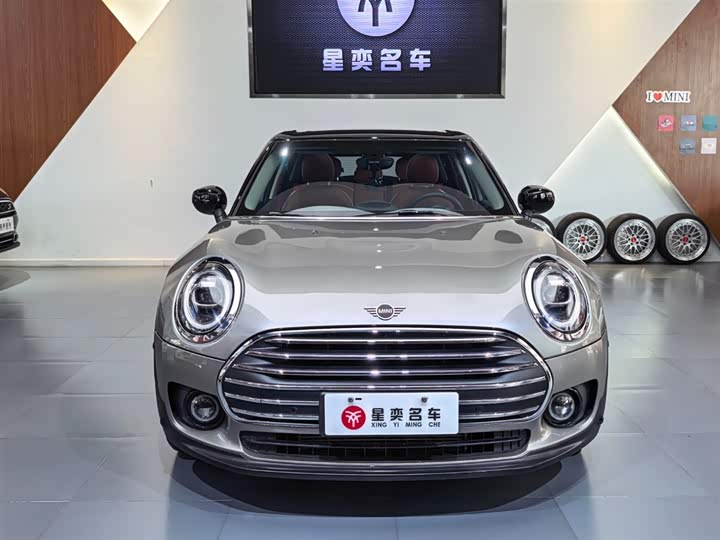 MINI Clubman — фото 2