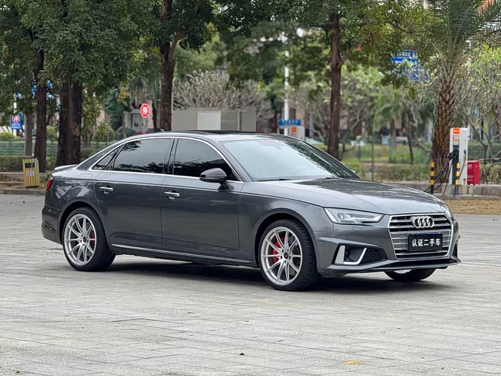 Audi A4L 2019 45 TFSI quattro Sport VI — фото 3