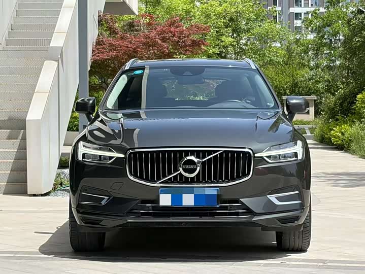 Volvo XC60 2020 T 5 4 WD — фото 2