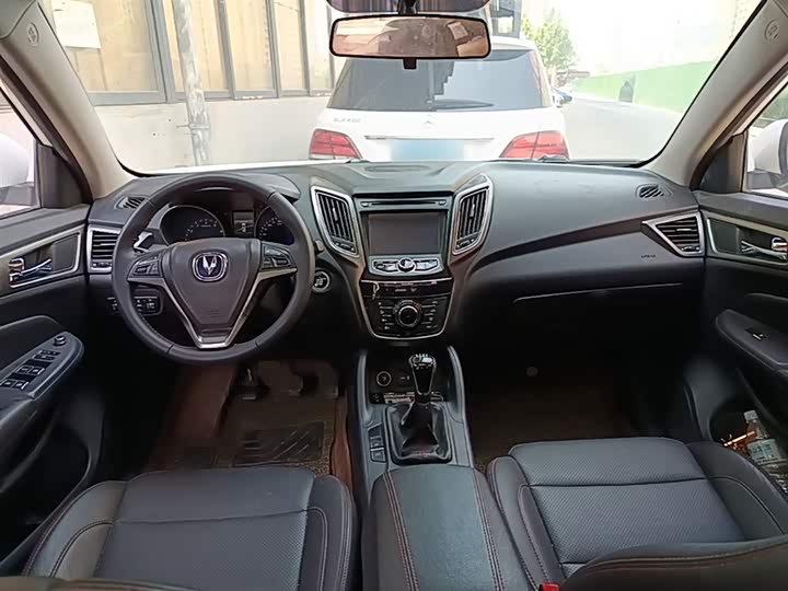 Changan CS75 2016 2.0 L MTLuxury V — фото 10
