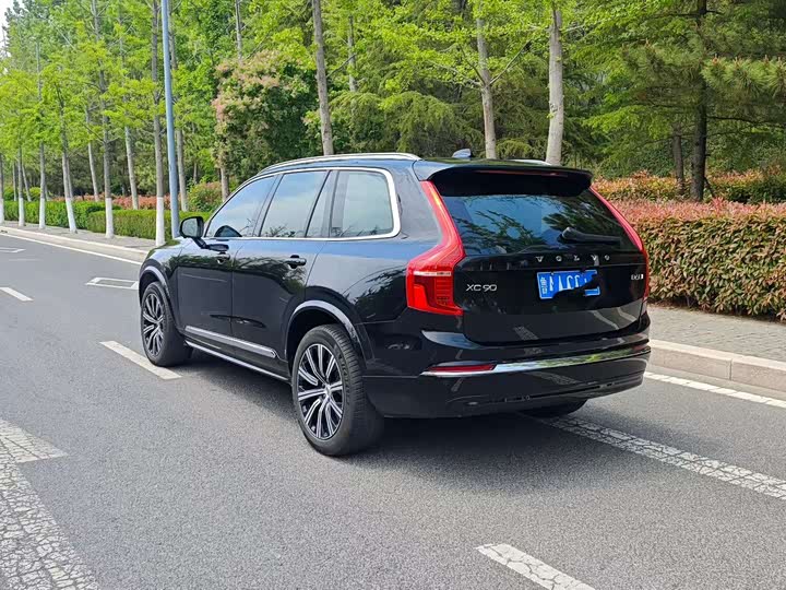 Volvo XC90 2024 B 5 — фото 4