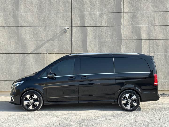 Mercedes-Benz V-Class 2021 V 260 — фото 18