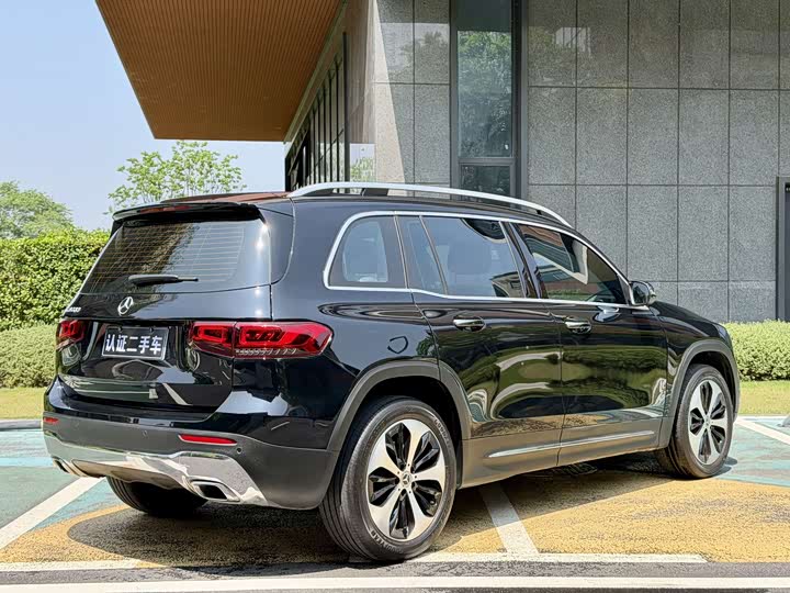Mercedes-Benz GLB 2021 GLB 200 — фото 26