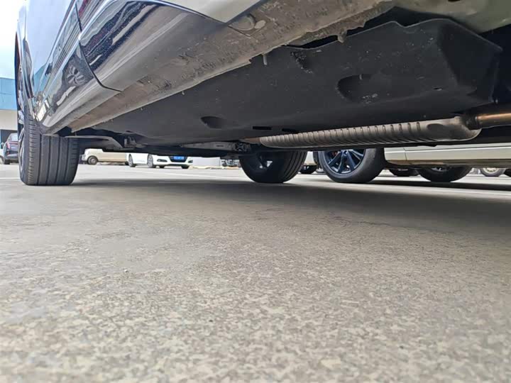 Hongqi HS5 2023 2.0 T 4 WD Pro — фото 6