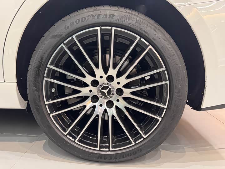 Mercedes-Benz C-Class 2025 C 260 L — фото 12