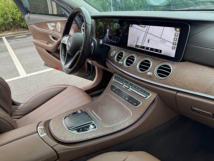 Mercedes-Benz E-Class E 300 L люкс — фото 15