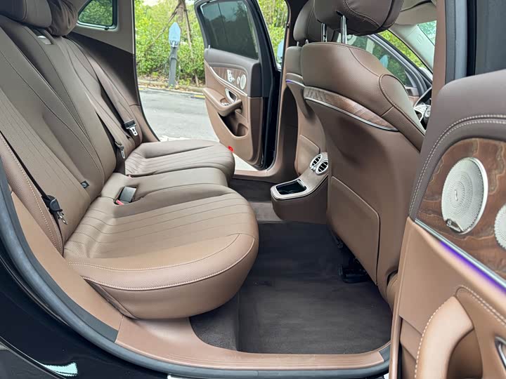 Mercedes-Benz E-Class E 300 L люкс — фото 16