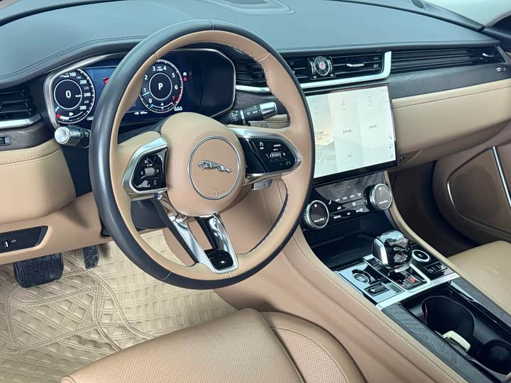 Jaguar XFL 2022 XFL 2.0 T P 250 2 WD — фото 13