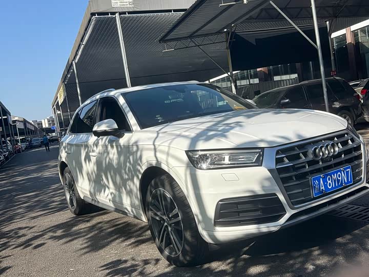 Audi Q5L 2020 40 TFSI — фото 4