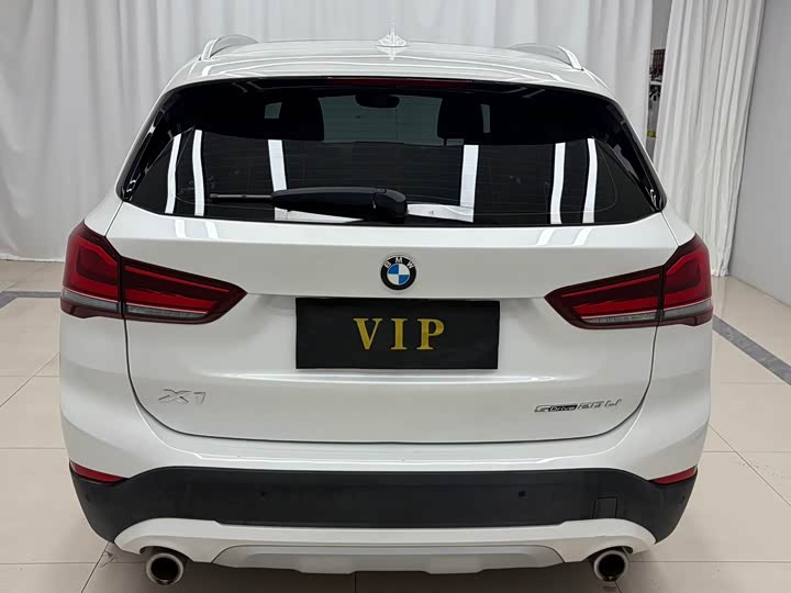 BMW X1 sDrive20Li премиум — фото 5