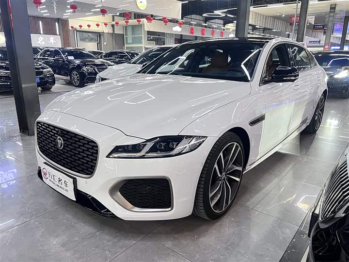 Jaguar XFL 2024 2.0 T P 300 4 WD — фото 2
