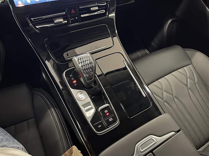 Trumpchi M8 2024 Hybrid — фото 19