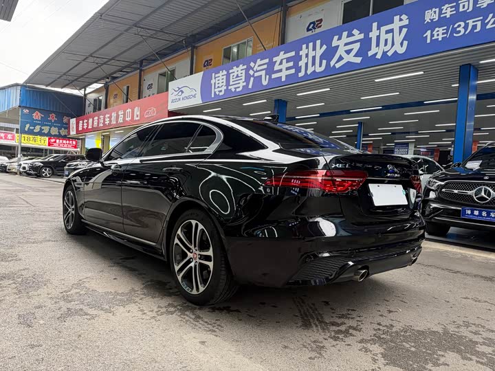 Jaguar XEL 2024 2.0 T 250 PS R-DYNAMIC S — фото 21