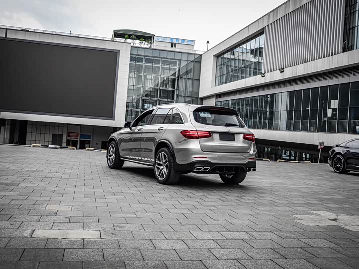 Mercedes-Benz GLC 2018 AMG GLC 63 4 MATIC+ — фото 5