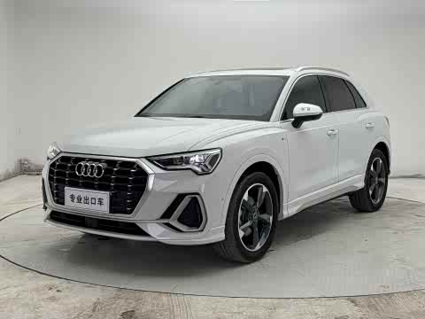 Audi Q3 2023 35 TFSI (1.4 T) — фото 23